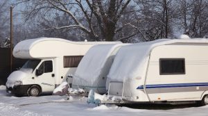Caravan-motorhome-snow